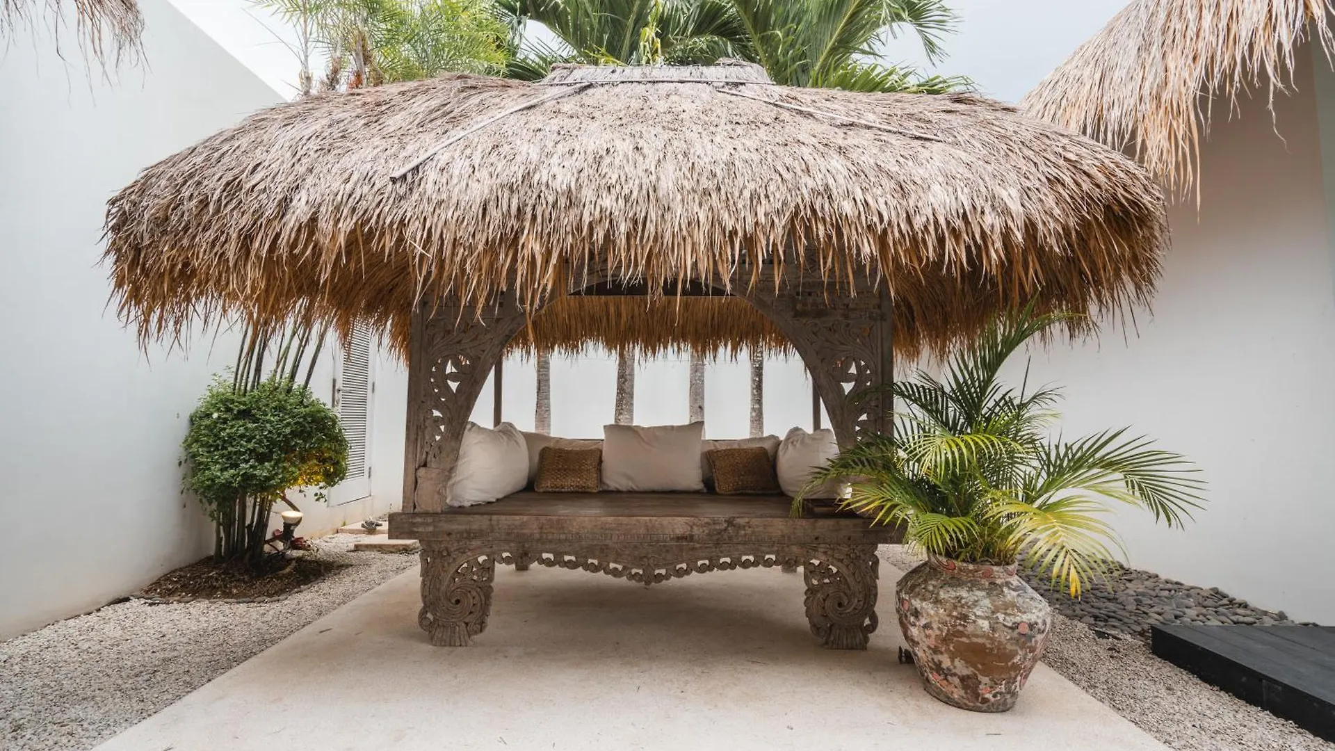 Villa M By Alfred In Bali Seminyak